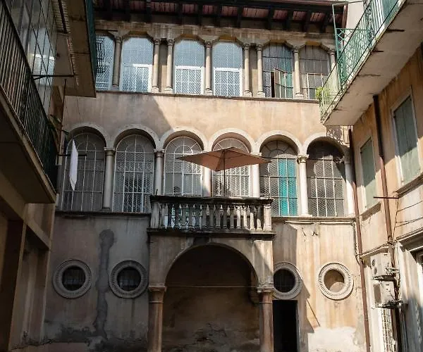 Boutique Ca Monastero * Verona